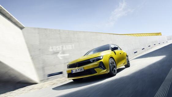 LIVE NAVIGATION PLUS LIVE NAVIGATION PLUS